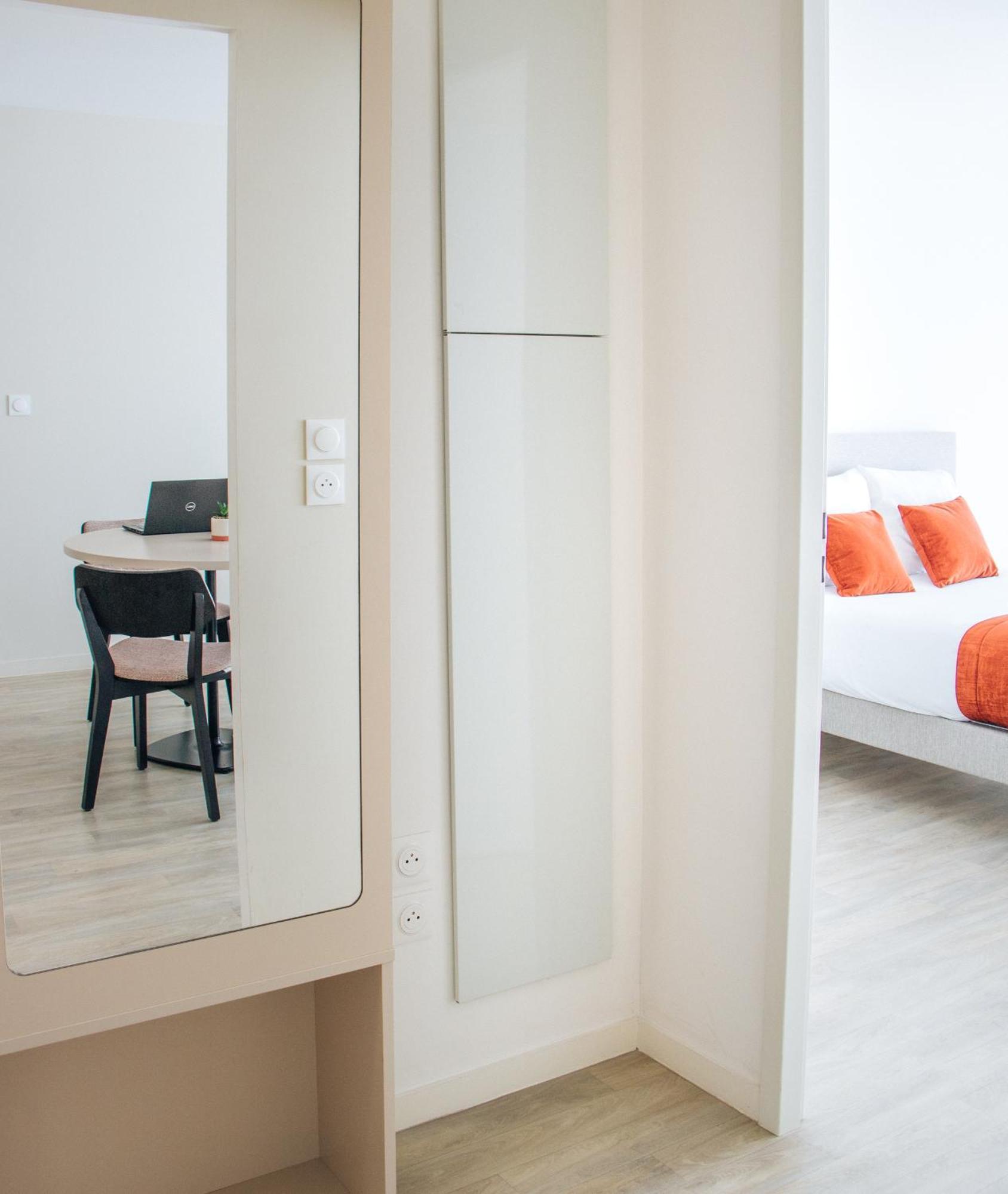 Résidence Intergénérationnelle De Appart hôtel *