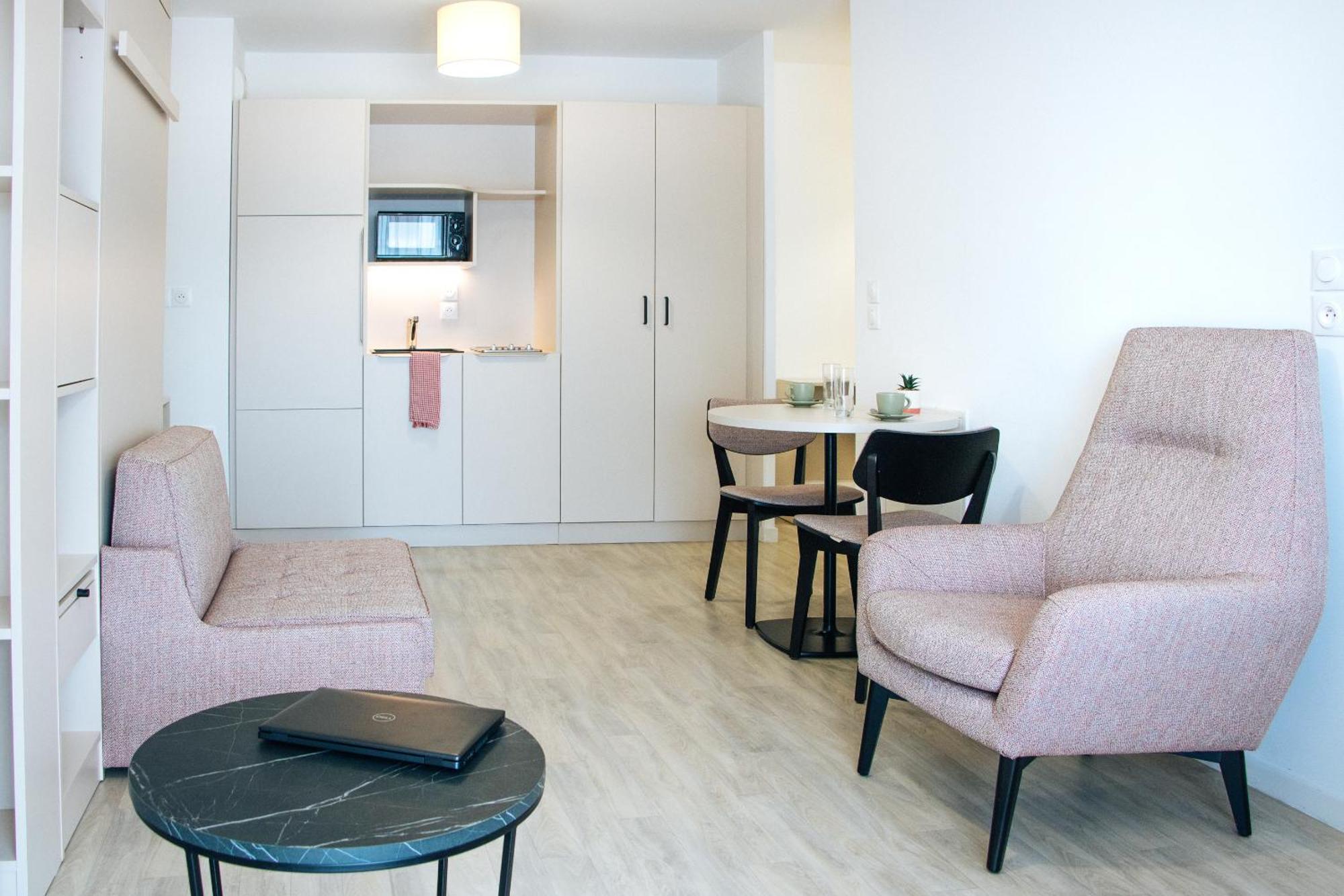 Résidence Intergénérationnelle De Appart hôtel *