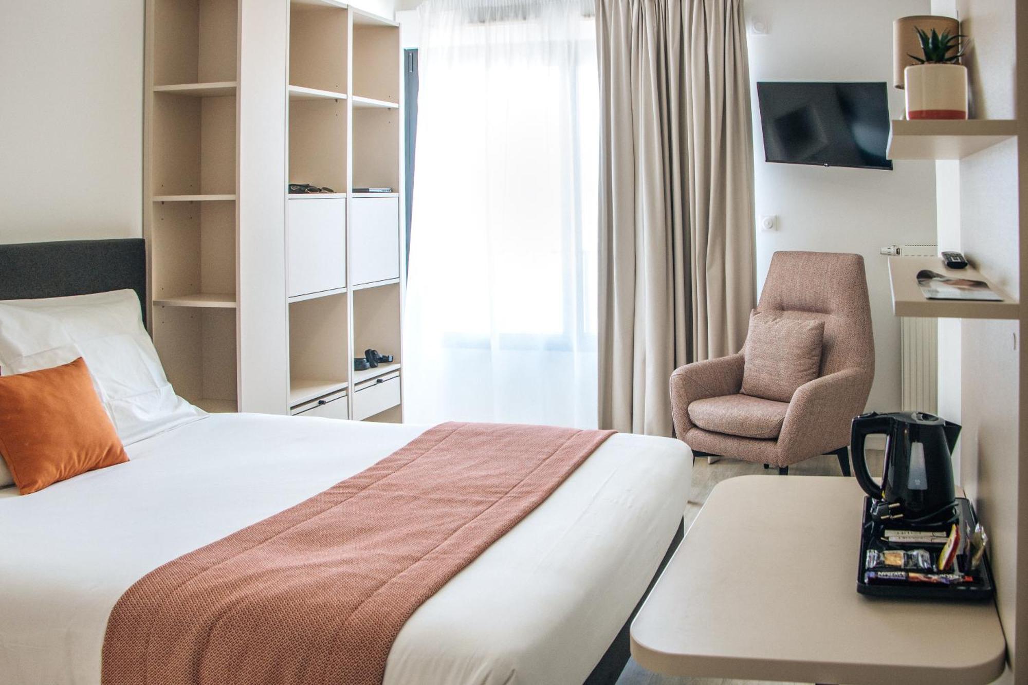 Résidence Intergénérationnelle De Appart hôtel *